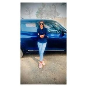 Meet your Posher, Niki